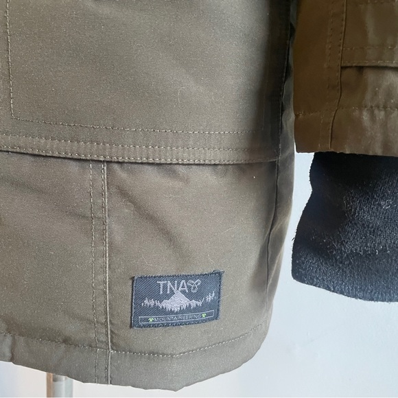 TNA Bancroft Parka- EUC - Picture 15 of 16